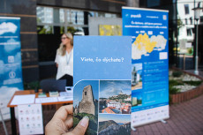 Projektový stánok populair a brožúra Viete, čo dýchate?
