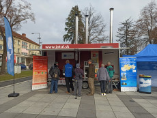 Príves so spotrebičmi na drevo, ukážky kúrenia