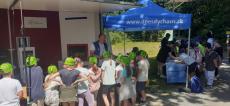 Info point with kids
