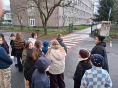 Mapping the way to school